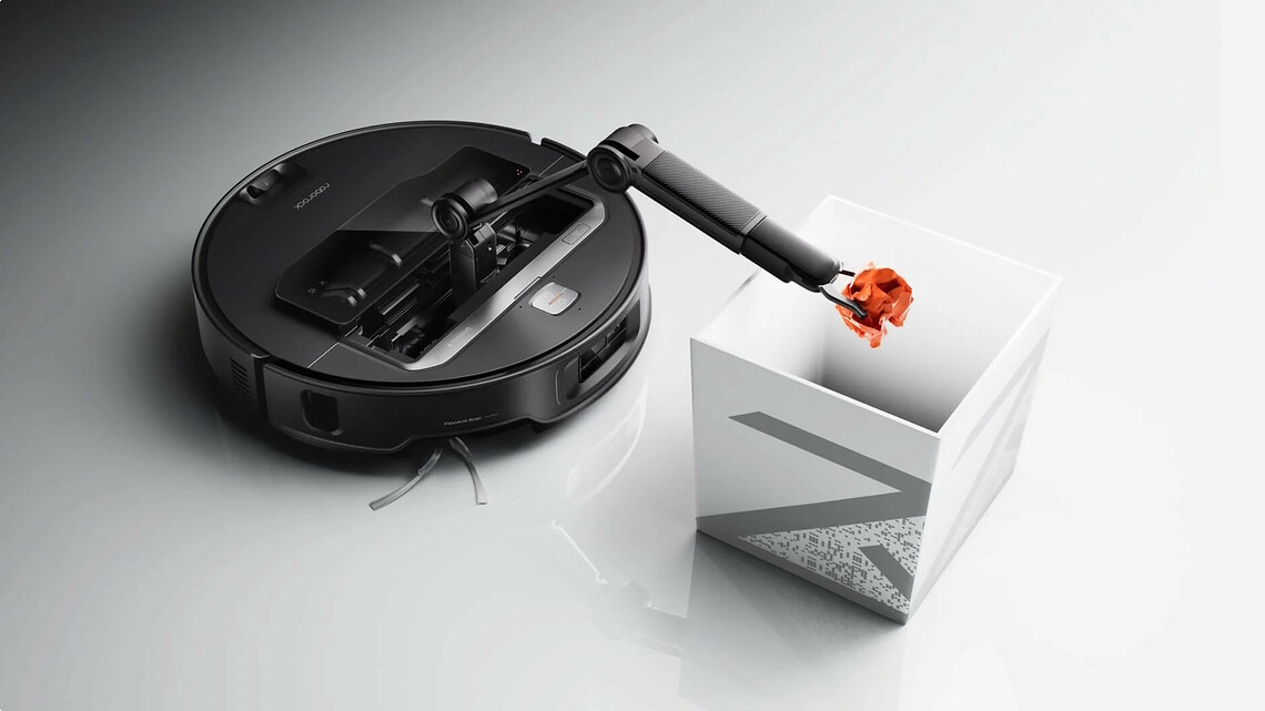 CES 2025 Roborock Saros Z70