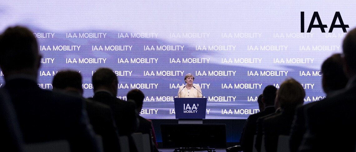 Angela Merkel bei der IAA 2021